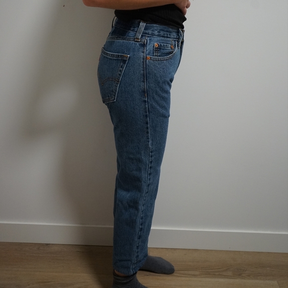 Vintage Levi's high waisted jeans - Picture 2 of 3